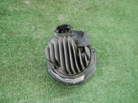 ПТФ правая Toyota Land Cruiser 200 (15-21) LED