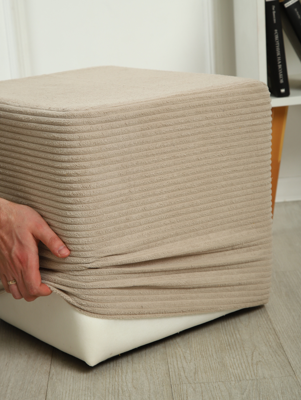 Пуф Mini бежевый