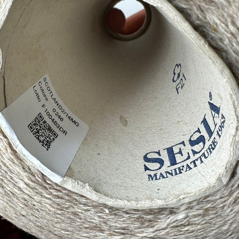 SCOTLAND - MF Sesia; 100% меринос; 700м/100г; col.0246, цвет: бежевый натуральный; Только бобинки: 278, 247, 488гр