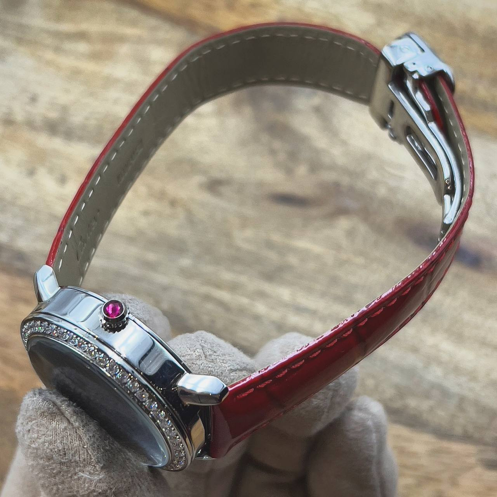 Часы Cartier