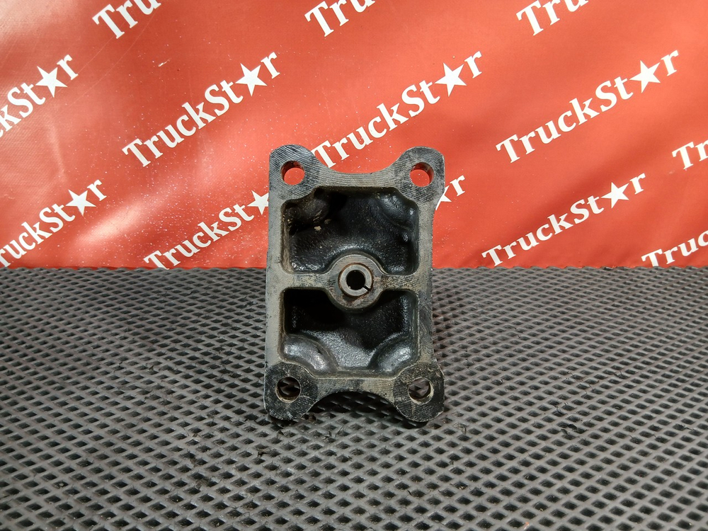 Кронштейн рессоры задней