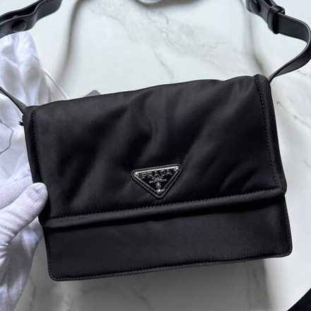 Сумка-мессенджер Prada
