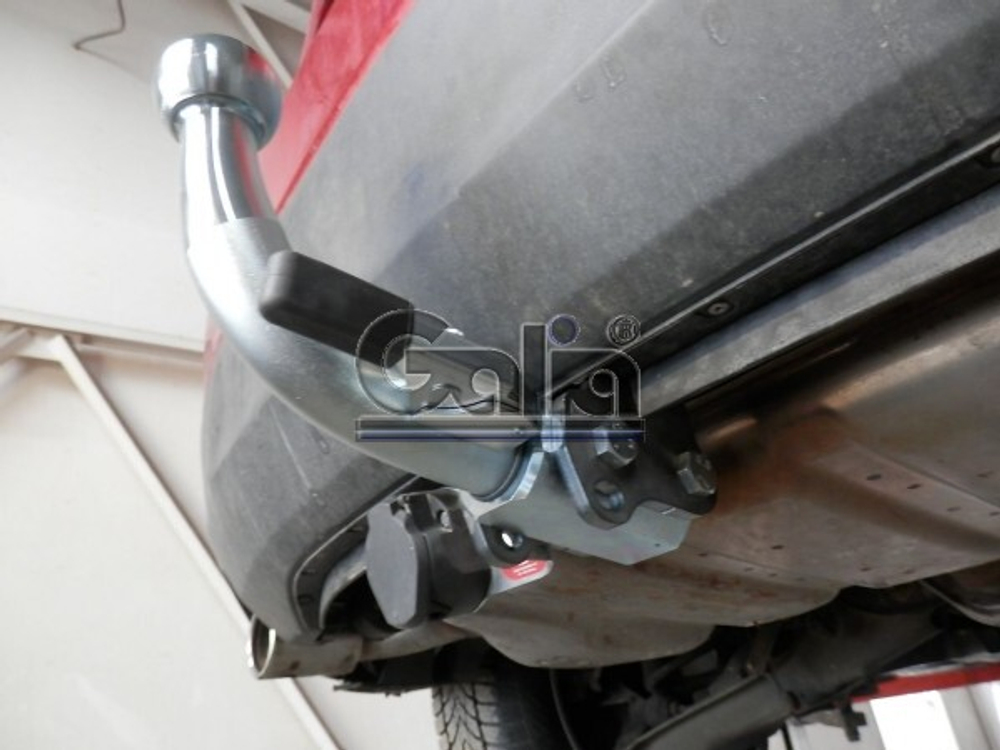 Фаркоп оцинкованный Galia M132A для Mazda 3 хетчбек 2014-(паспорт и сертификат в комплекте)(без электрики)