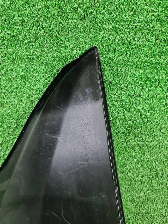 Бампер задний левай часть Toyota Alphard 3 (17-23)