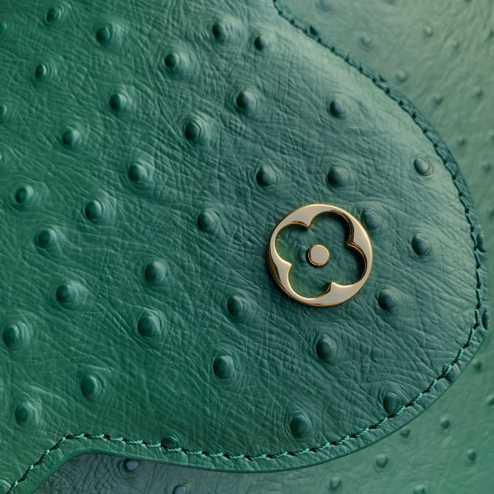Louis Vuitton Capucines MM