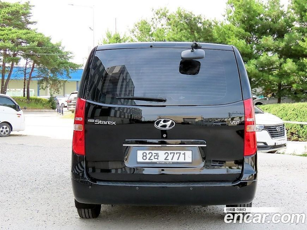 Hyundai The New Grand Starex Van 5-и местный (08.2019)