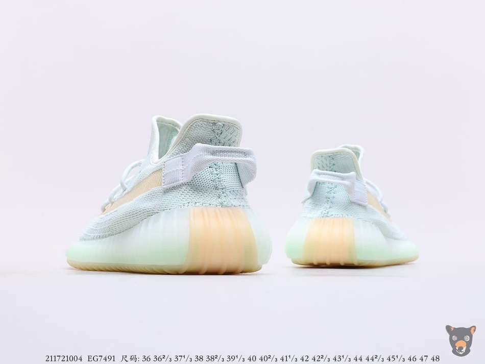 Кроссовки Yeezy Boost 350 V2 “Hyperspace”
