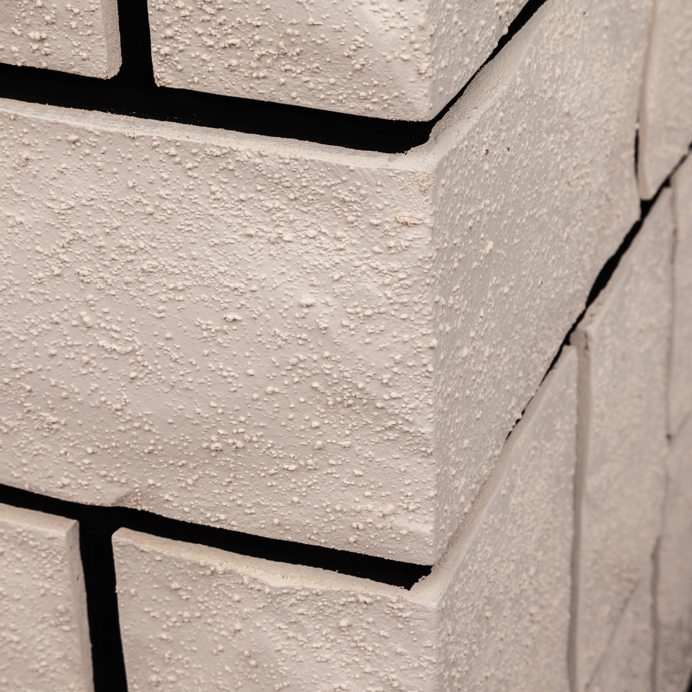 Каминокомплект Real Flame Stone 26 AO с очагом 3D Cassette 630 Black Panel