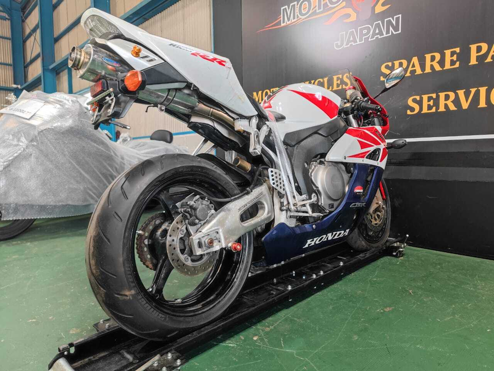 Honda CBR1000RR , 2004