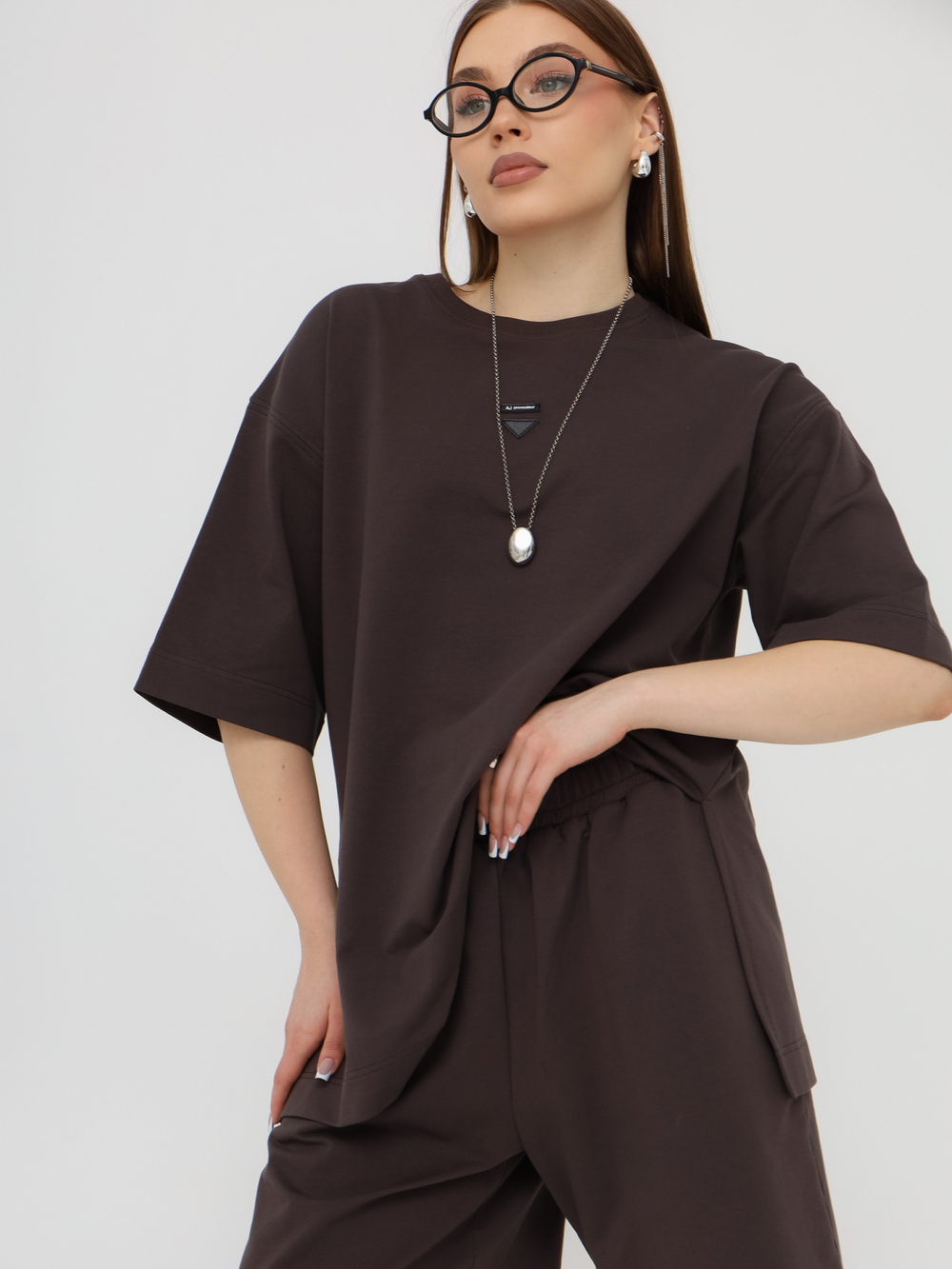 Футболка с разрезами, шоколад