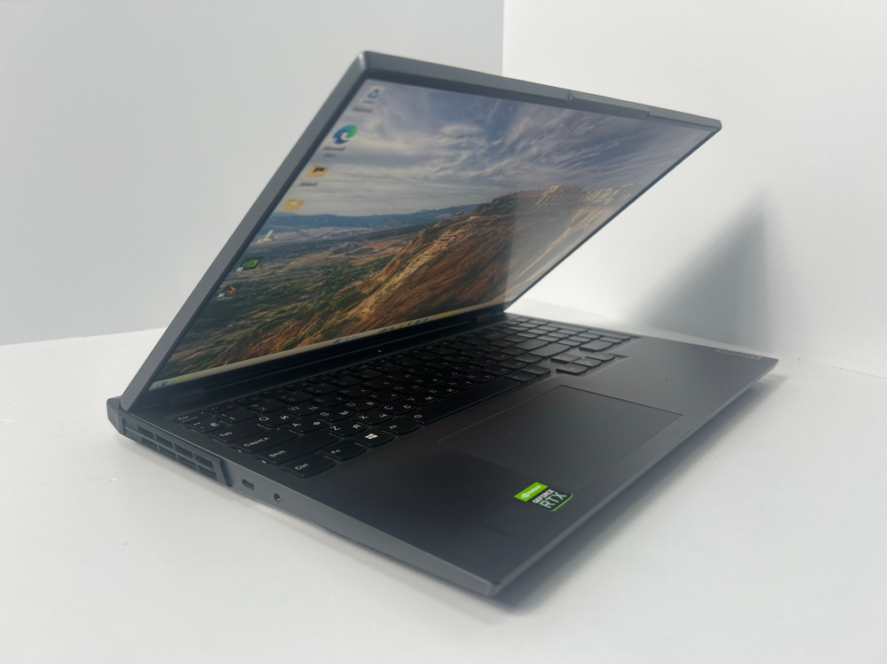 Ноутбук Lenovo Legion 5 Pro 16ACH6 (82JS0006RK) 16"/AMD Ryzen 5 5600H/RAM 16GB/SSD 512GB/GeForce RTX 3050/2560x1600/IPS 165Hz/DOS/Подсветка: RGB/Цвет: серый. Состояние: Уценка/дефект и сколы на корпусе
