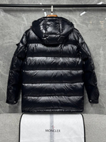 Пуховик Moncler
