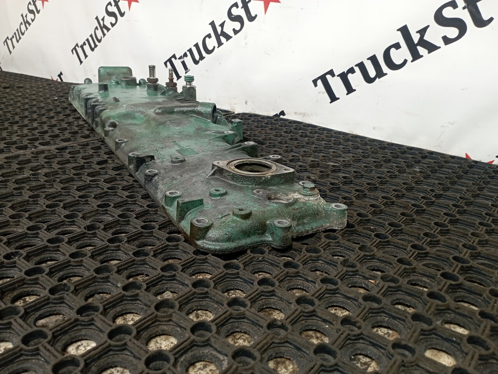 Крышка масляного радиатора