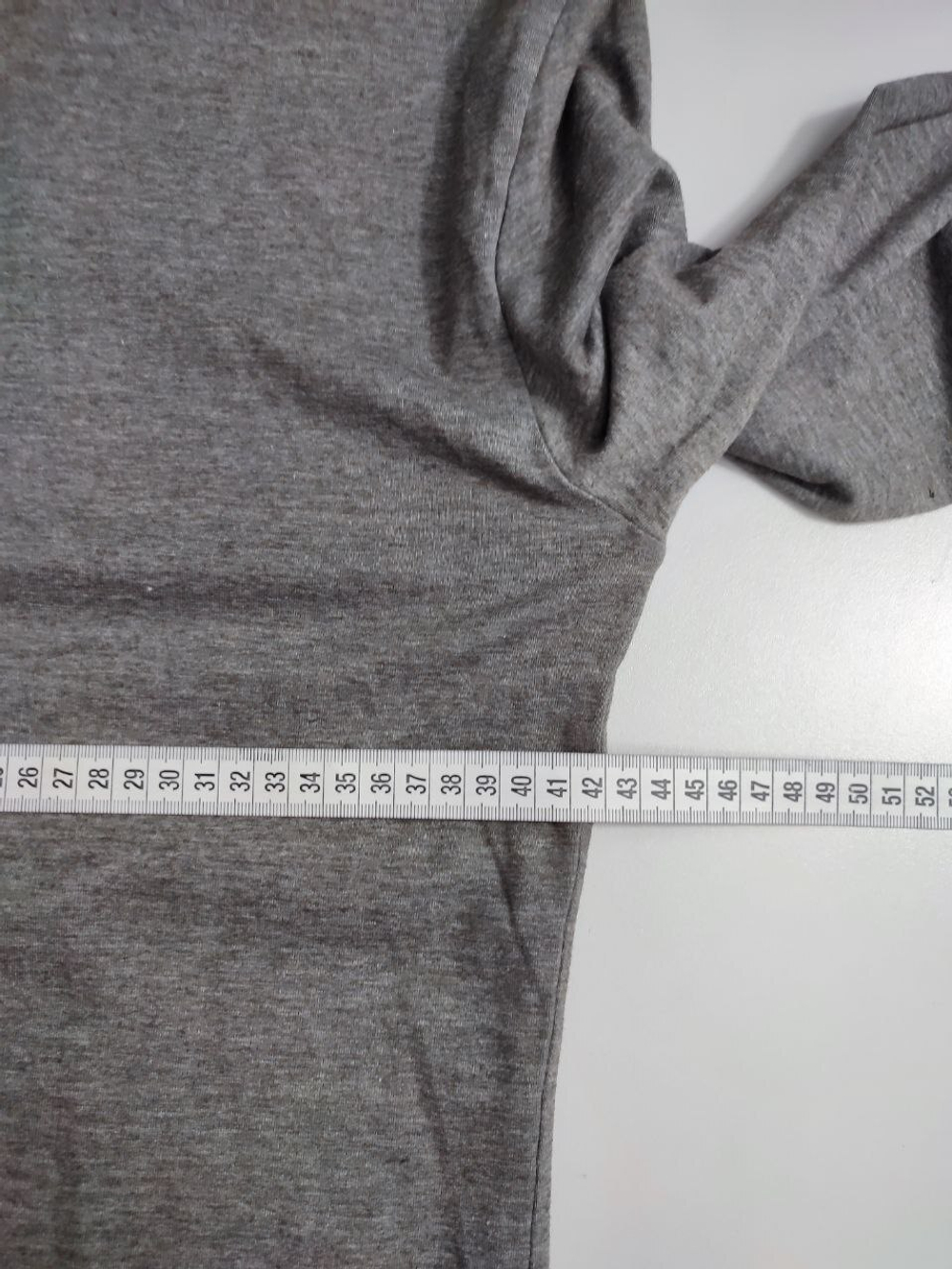 Джемпер лаконичный 44 размер