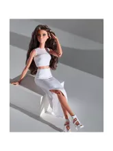 Кукла Looks Брюнетка GTD89