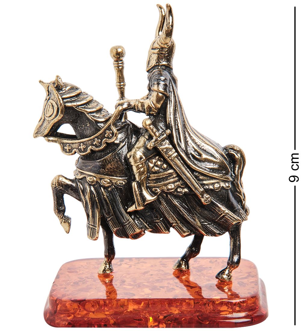 Народные промыслы AM-1274 Фигурка «Рыцарь на коне с булавой» (латунь, янтарь)