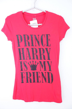 Футболка яркого цвета, маркировка XS, визуально на 42 размер