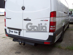 Фаркоп оцинкованный Galia M118A для Mercedes Sprinter 2006-, Volkswagen Crafter 2006-(паспорт и сертификат в комплекте)(без электрики)