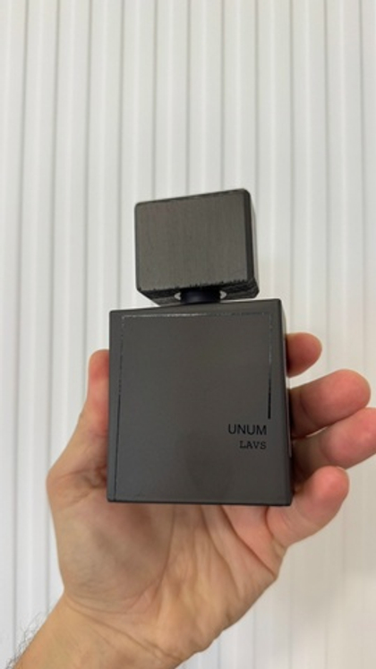 Filippo Sorcinelli Unum Lavs