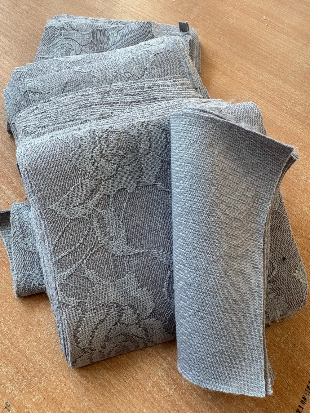 Для рукоделия / ткань кружево на плотном трикотаже