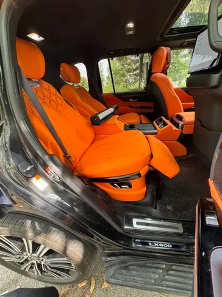 Сиденья капитанские кресла задние для Toyota Land Cruiser 300 LC300 / Lexus LX600 Тойота Лексус кожаные белые кресла сиденье