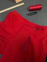 Брюки Моне, Красный