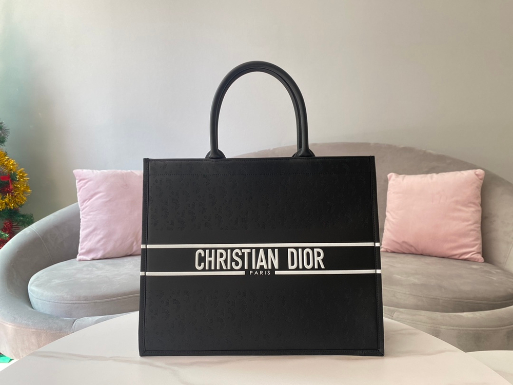 Christian Dior Book Tote 42 cm