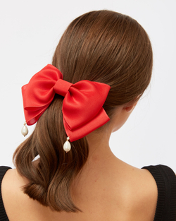 Бант "Балерина" из натурального красного шёлка с декором из жемчуга