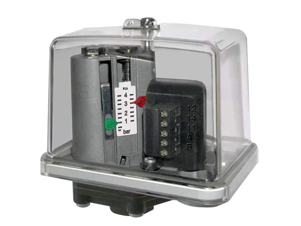Реле давления воды для насоса 0.22-4 бар 220В до 0.55 кВт G3/8&quot; пластиковый фланец Сondor MDR FF4-4 DAY