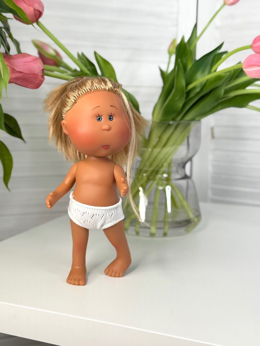 Кукла Nines виниловая 23см Little Mia Latina без одежды (3199WL2)