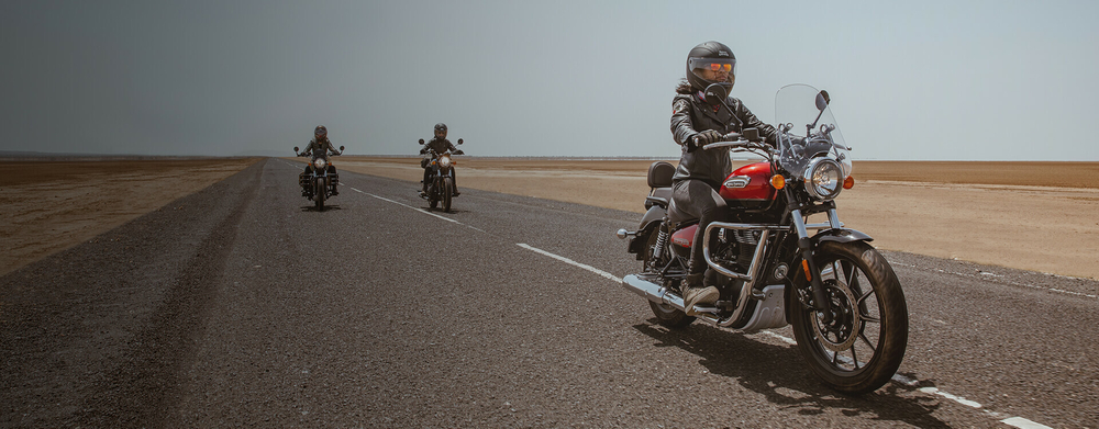 Royal Enfield Meteor 350 Supernova Red