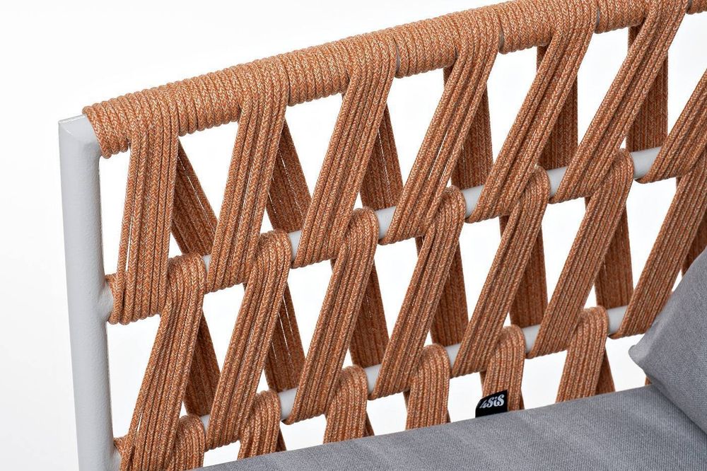 "Диего" кресло плетеное из роупа, каркас алюминий светло-серый (RAL7035) муар, роуп оранжевый меланж круглый, ткань светло-серая