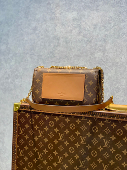 Louis Vuitton Marceau
