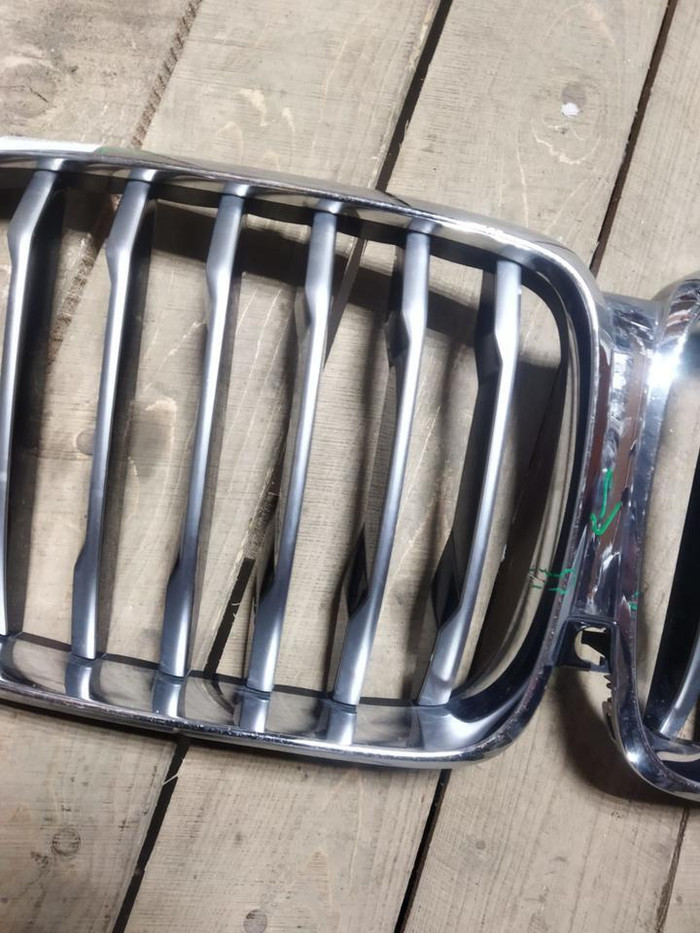 Решетка радиатора BMW X5 G05 (2018-2023)