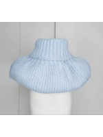 Манишка детска пушистая