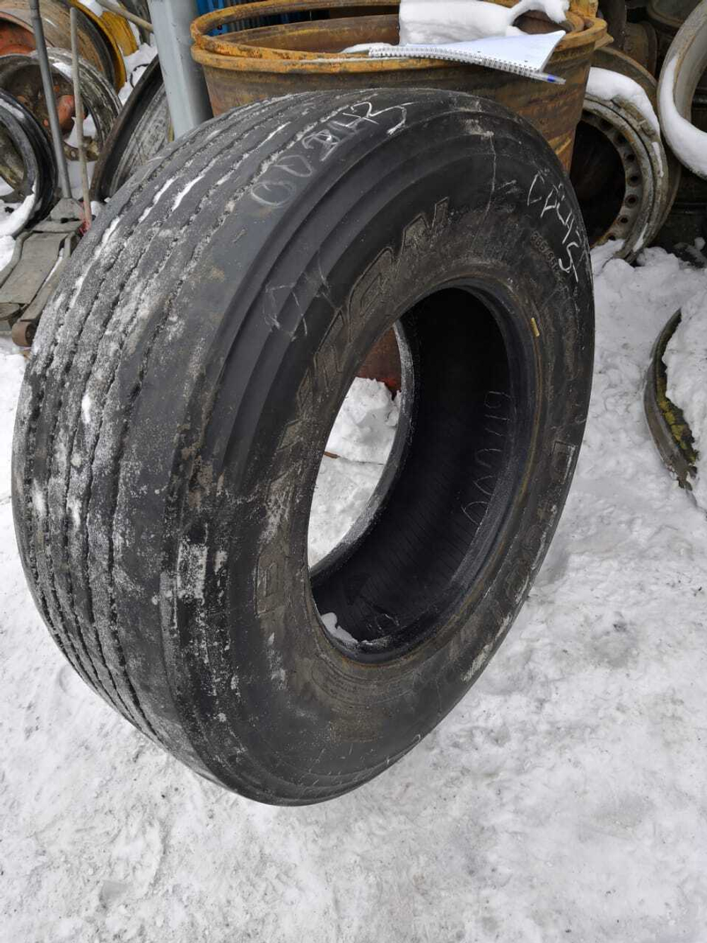385/65R22.5 Dayton D400T шина б/у