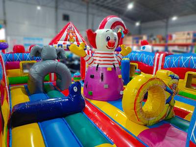 Коммерческий надувной батут «Парк развлечений 2» 12*6*7 м