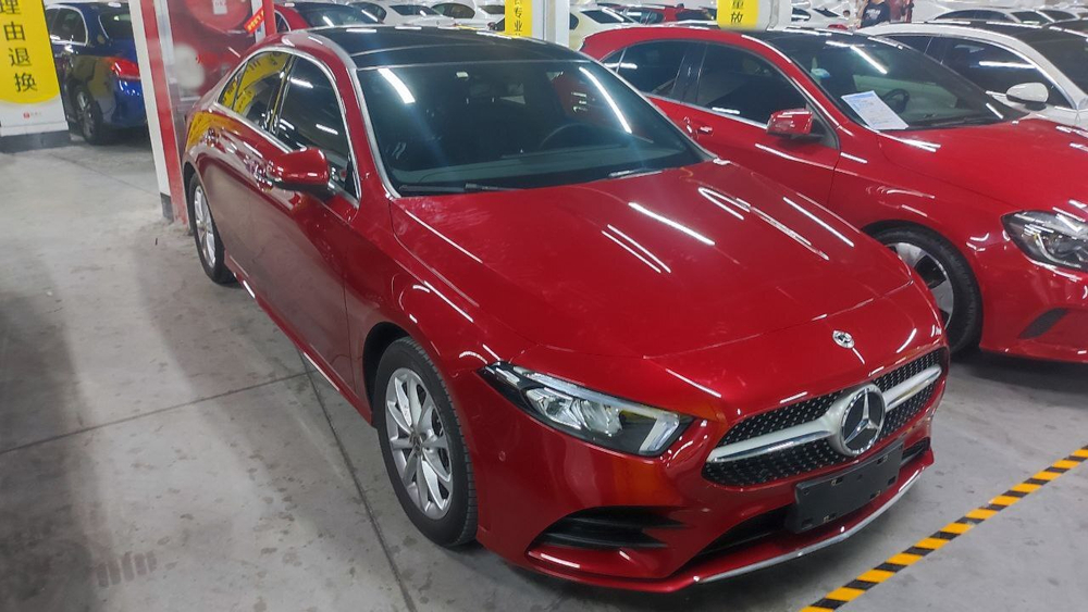 Mercedes-Benz A 200 L Sports Sedan Dynamic