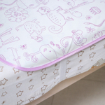 Клеёнка - наматрасник 70х100 см., с резинками-держателями, цвет белый с принтом