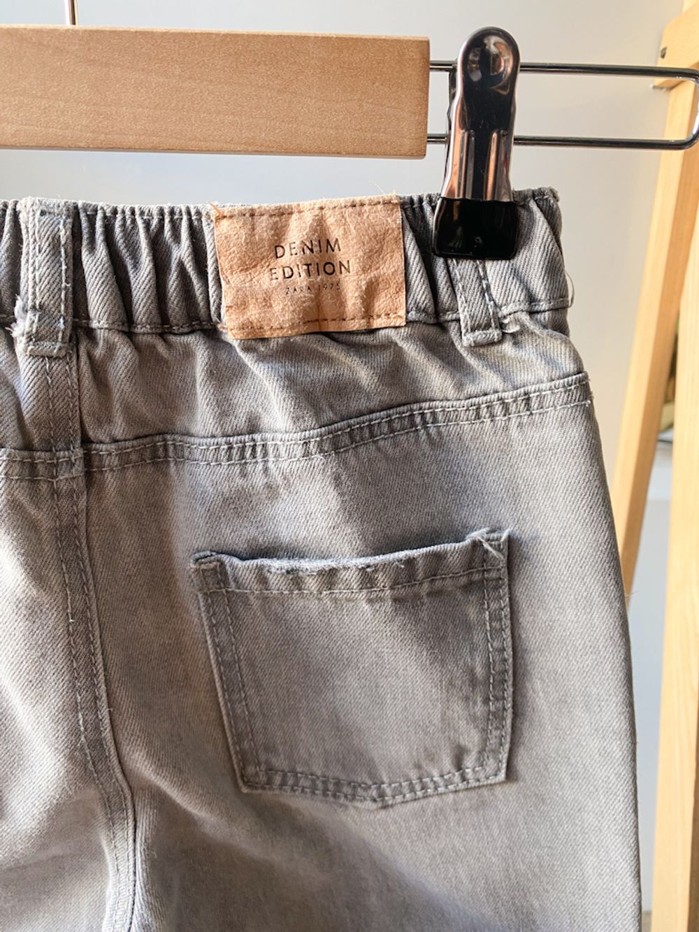 Джинсы  Zara, 110