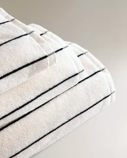 ZARA HOME БАННОЕ ПОЛОТЕНЦЕ В ПОЛОСКУ, СЛОНОВАЯ КОСТЬ