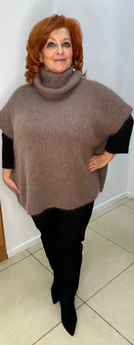 Мохеровый итальянский жилет