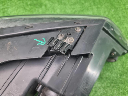 Фара левая KIA Sorento 2 XM (2012-2021) галоген