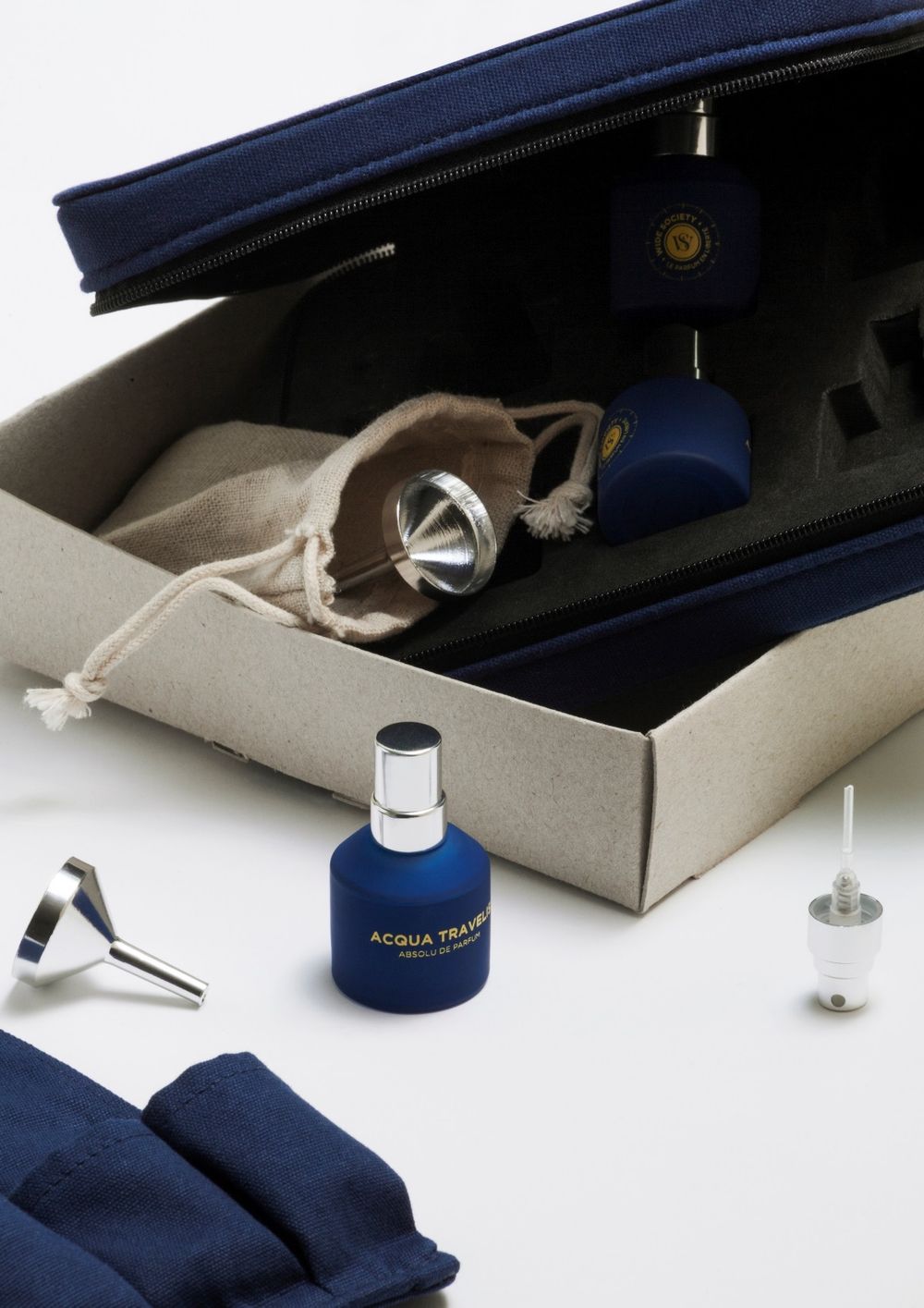 Wide Society Acqua Travelis