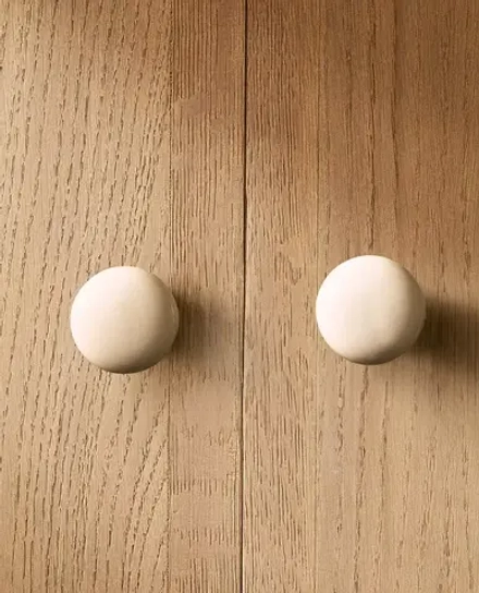 ZARA HOME МЕБЕЛЬНАЯ РУЧКА ИЗ КЕРАМИКИ, ЭКРЮ