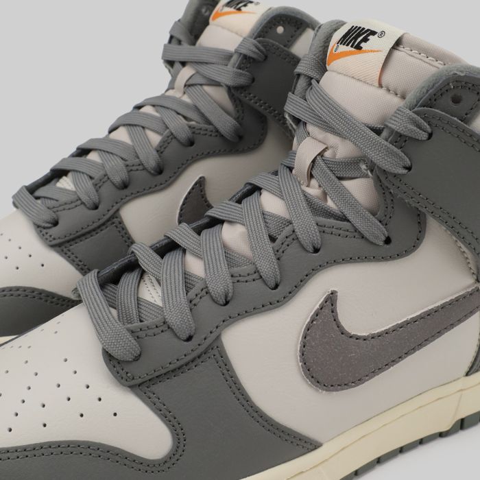 Кроссовки Nike Dunk High Vintage Light Bone Grey артикул:DM0582-001 - купить в магазине Дайс