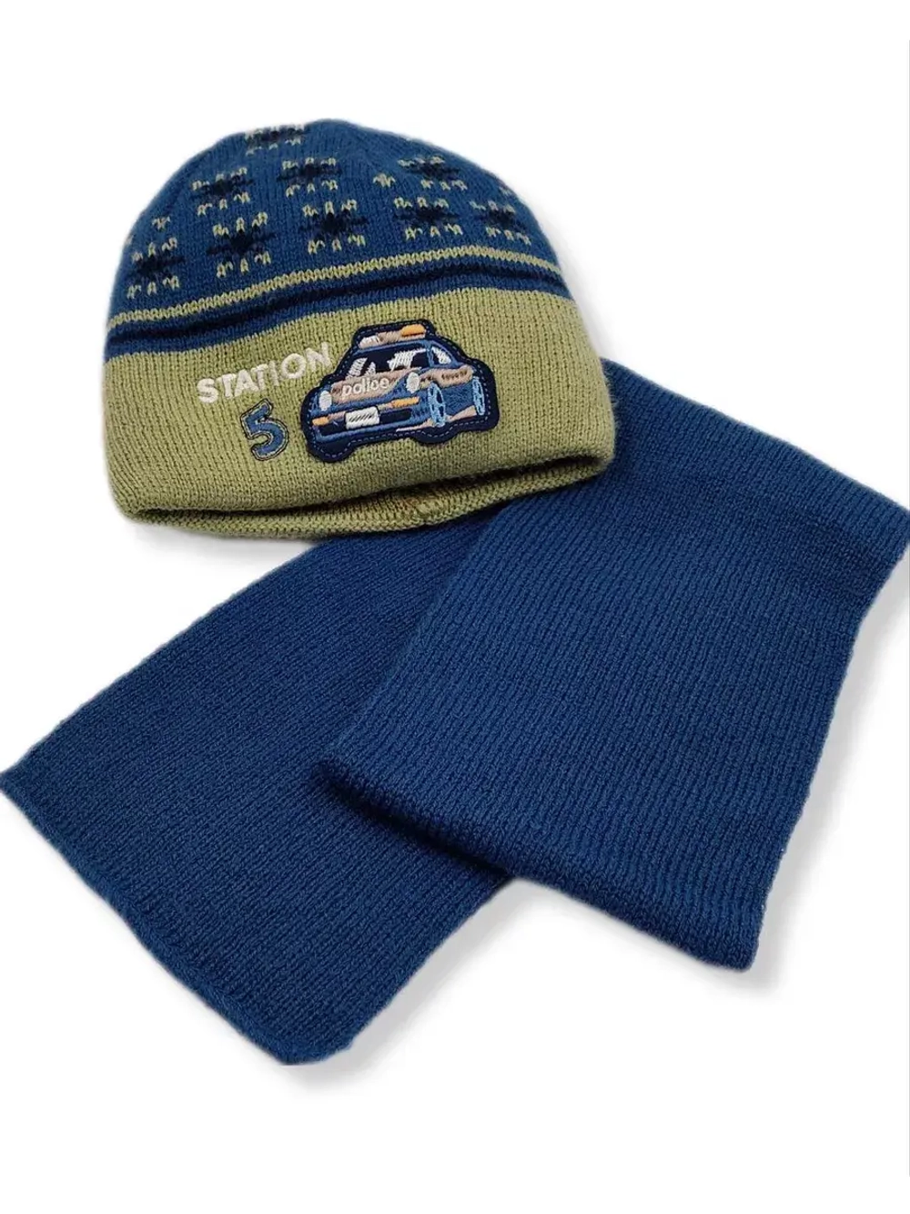 Шапка с шарфом для мальчика детская на весну и осень