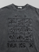 Футболка A13 удлиненная с принтом из пайеток и надписью сзади