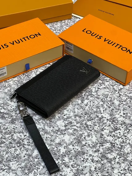 Бумажник Louis Vuitton Zippy Dragonne черный