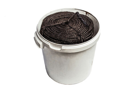 Каболка пропитанная канализационная 10-12 мм (ведро 20 кг)